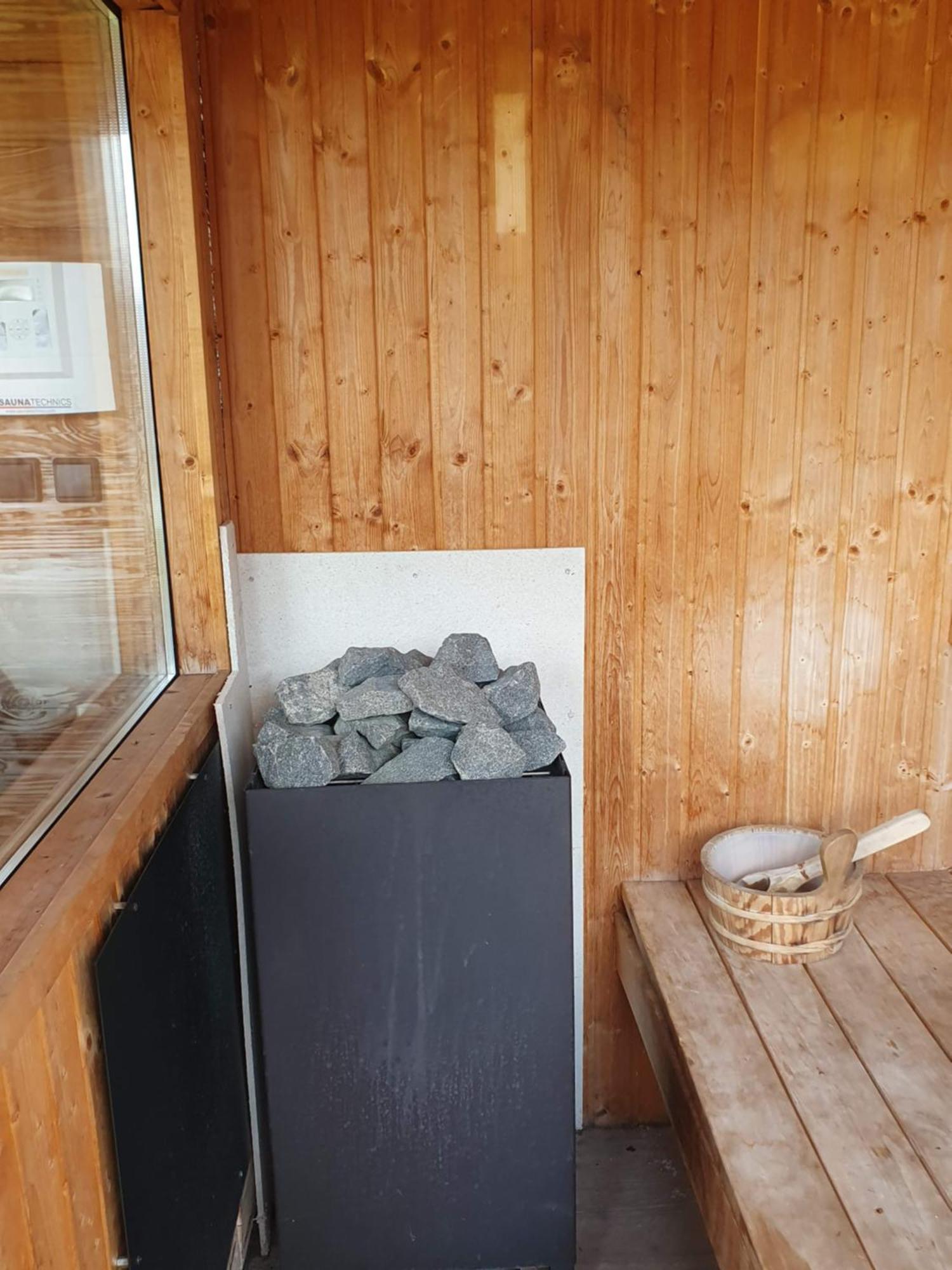 Holiday Cottage With Sauna In Zeeland Stavenisse Bagian luar foto