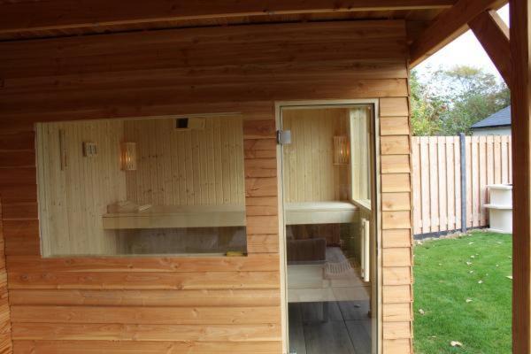Holiday Cottage With Sauna In Zeeland Stavenisse Bagian luar foto