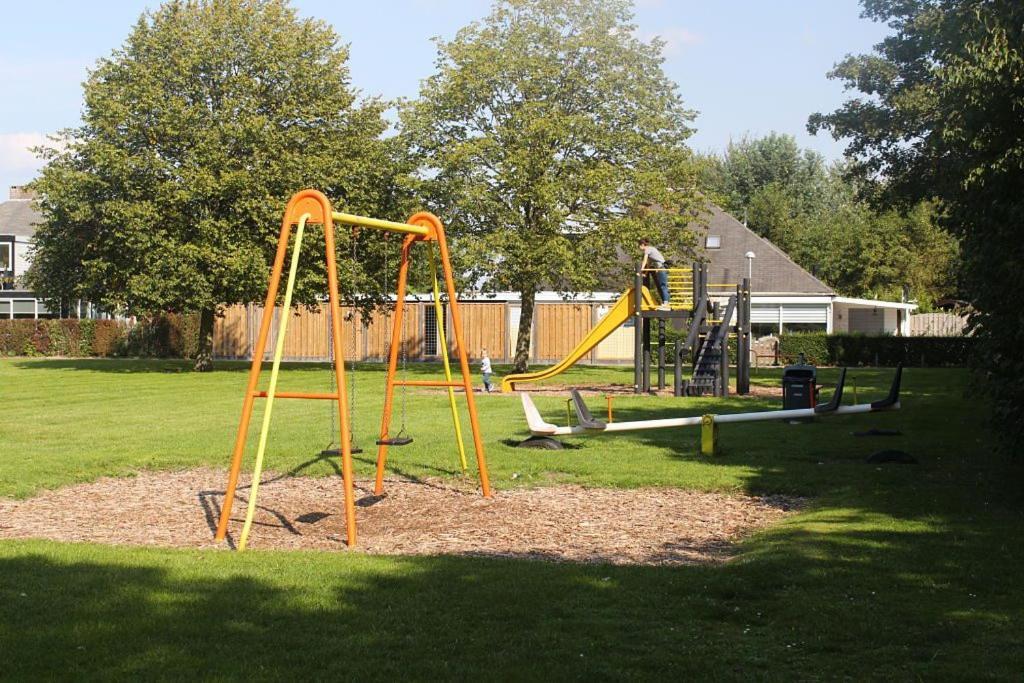 Holiday Cottage With Sauna In Zeeland Stavenisse Bagian luar foto