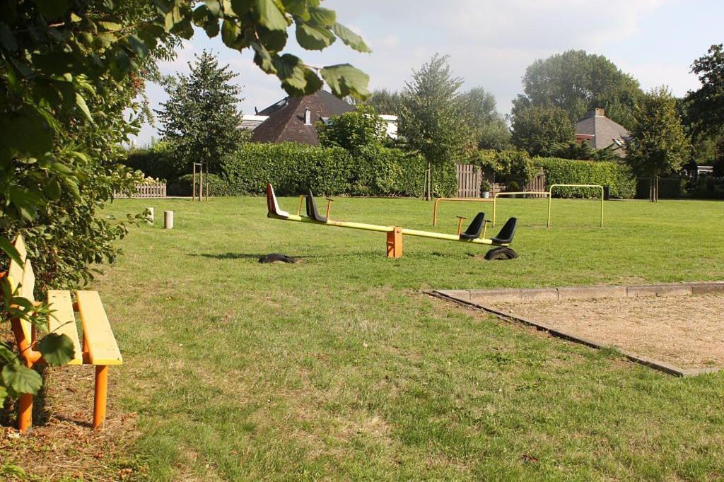 Holiday Cottage With Sauna In Zeeland Stavenisse Bagian luar foto