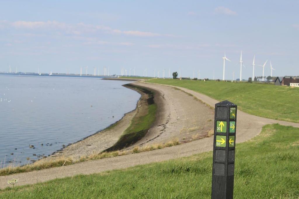 Holiday Cottage With Sauna In Zeeland Stavenisse Bagian luar foto